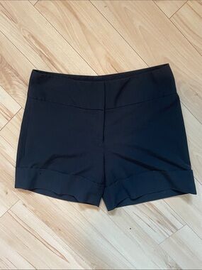 Suzy Shier Black High-Waist Cuffed Trouser Shorts